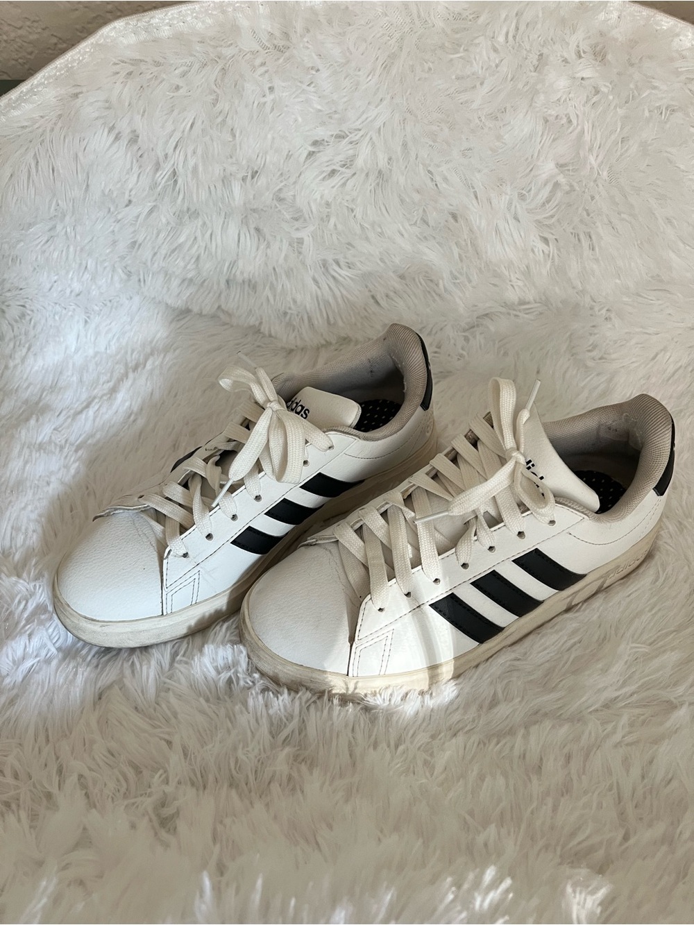 Adidas White and Black Women's Classic Sneakers